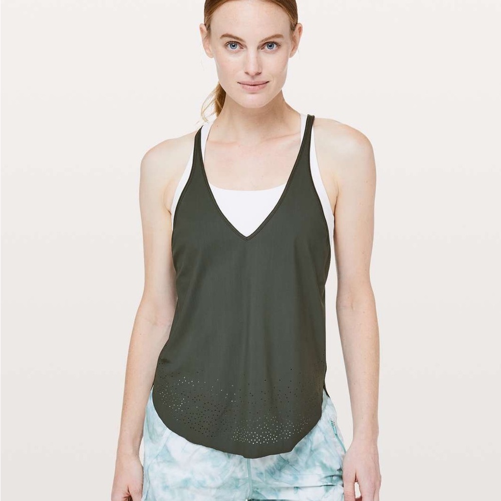 Lululemon set free run olive green Tank Top size 6 EUC